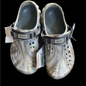 Size 10 Unworn Echo Marble Clog Crocs